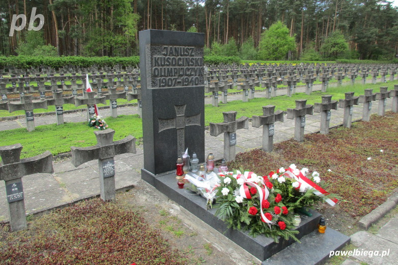 Cmentarz Palmiry - grob Janusza Kusocińskiego